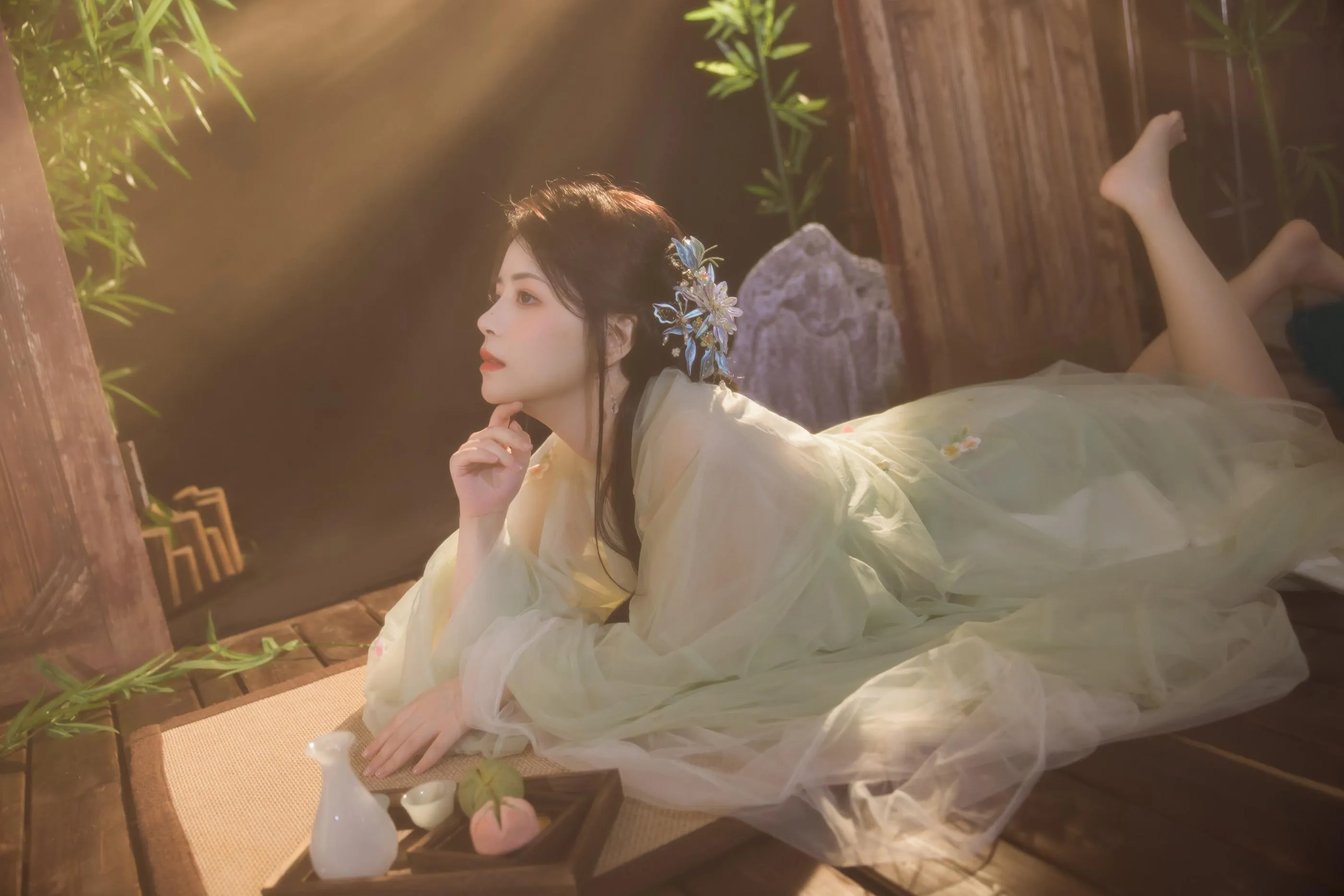[YITUYU艺图语]2022.08.05 夏日庭院 公子不坏__ [22P]插图1